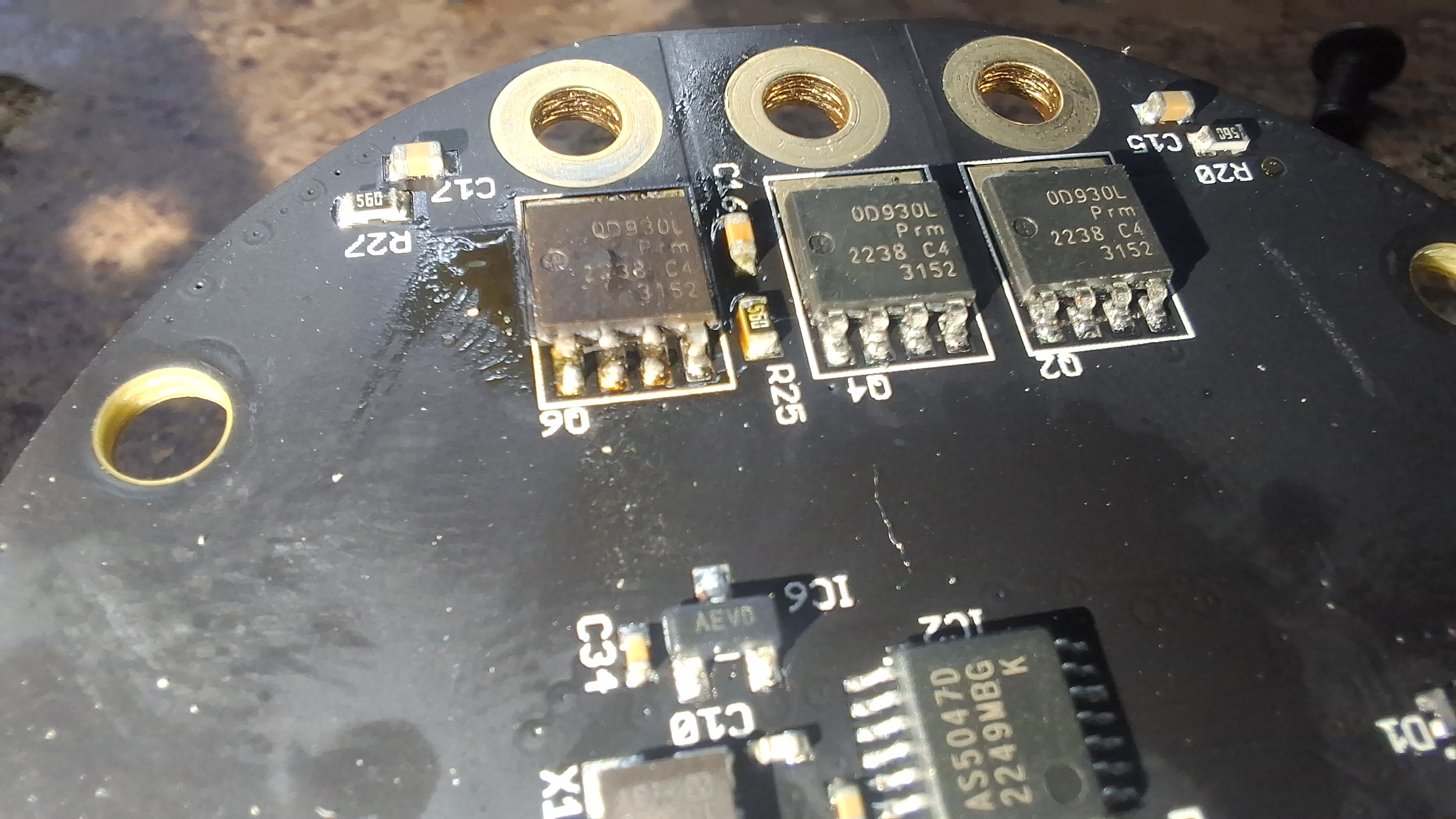 Lifted MOSFET